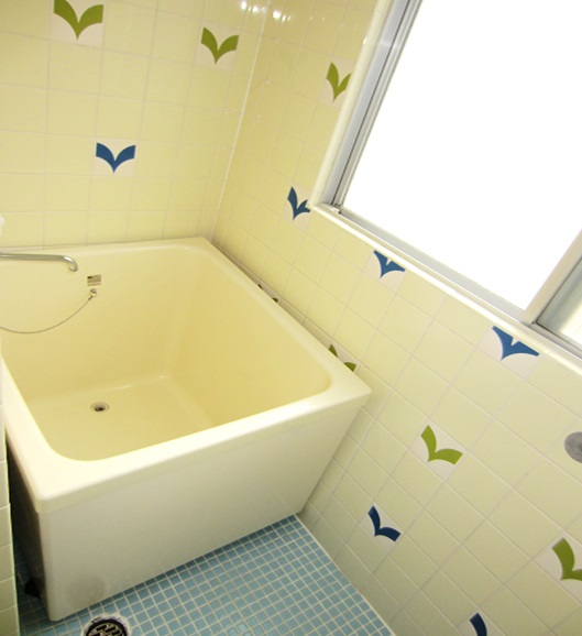 Bath. It is a clean bathroom