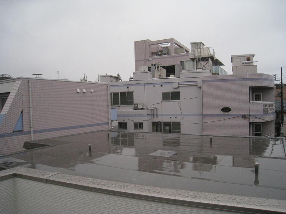 View photos from the dwelling unit