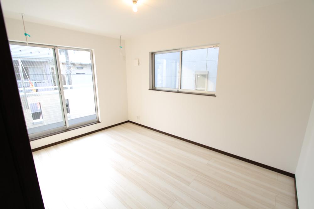 Non-living room. Indoor (10 May 2013) Shooting