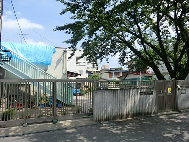 kindergarten ・ Nursery. Seki, Mie to nursery school 717m