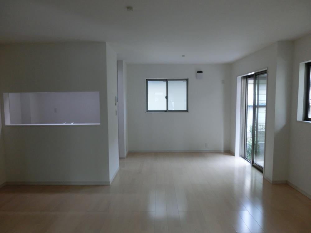 Living. Indoor (July 2013) Shooting