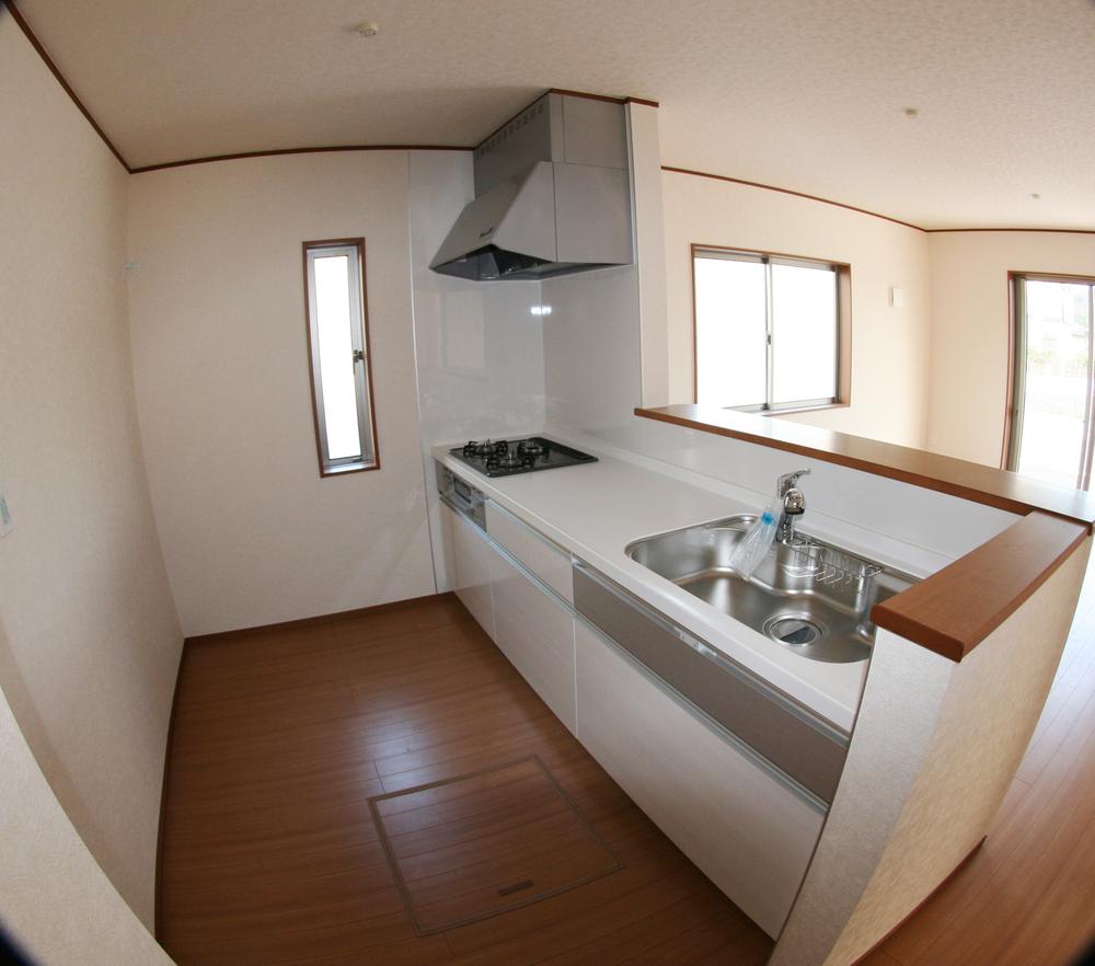 Same specifications photo (kitchen)