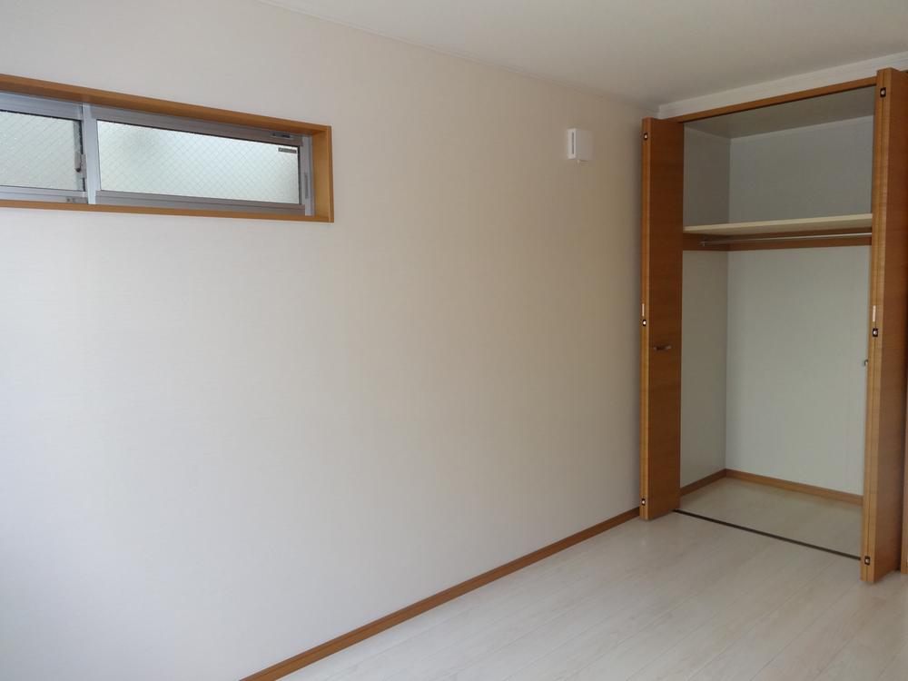 Non-living room. Indoor (11 May 2013) Shooting