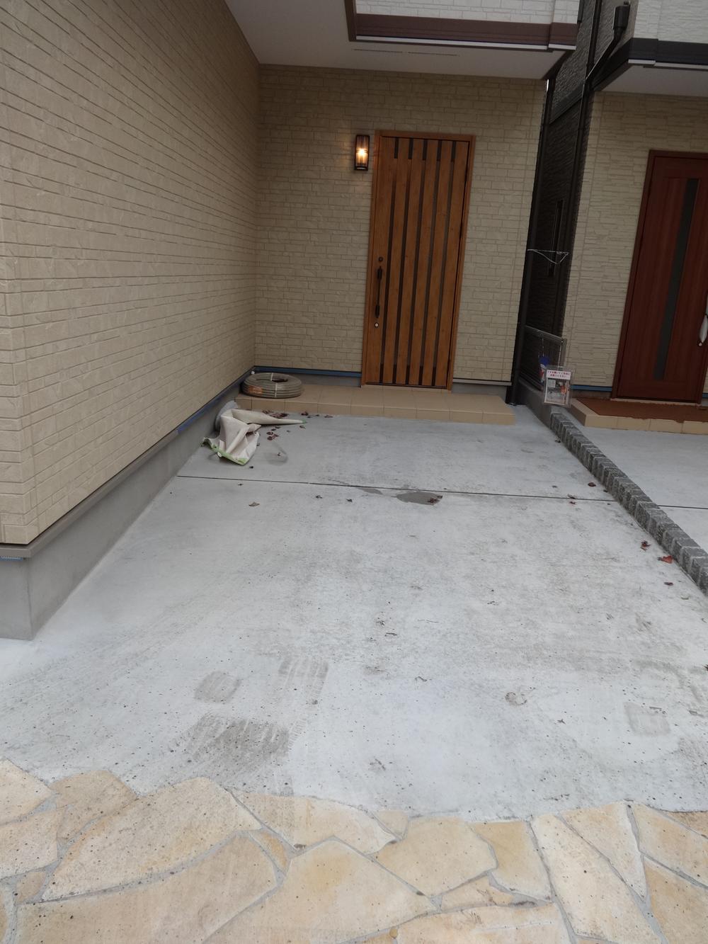 Parking lot. Local (11 May 2013) Shooting