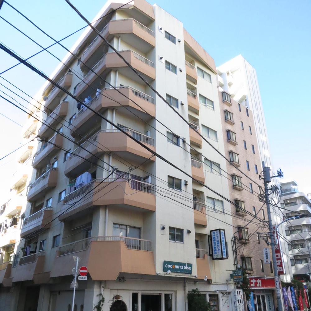 Local appearance photo. Local (12 May 2013) Shooting