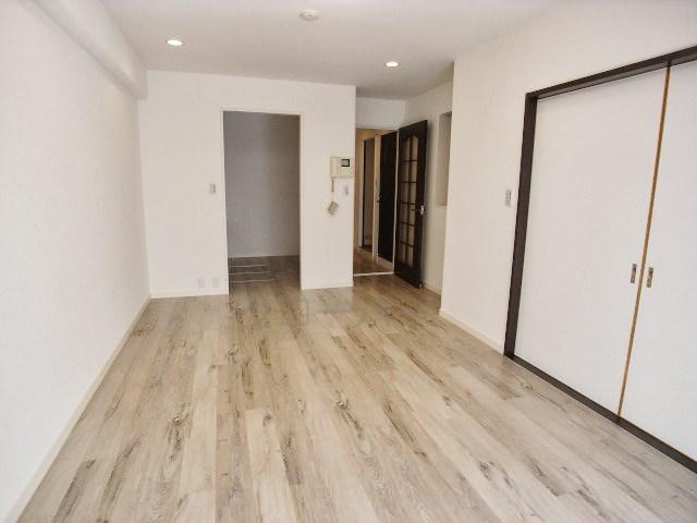 Local appearance photo. Living