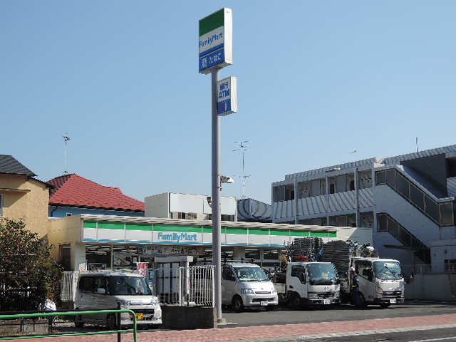 Convenience store. FamilyMart Shakujii cho-chome store up (convenience store) 260m