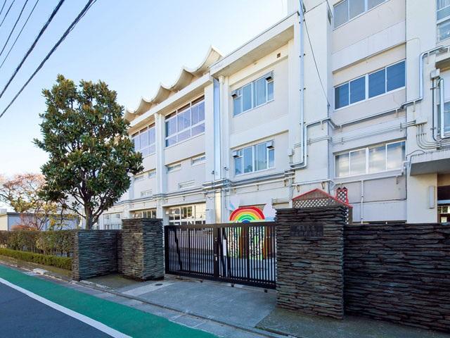 Primary school. Shimoshakujii until elementary school 320m