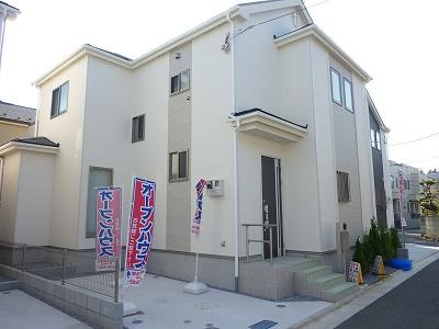 Local appearance photo. Local (10 May 2013) Shooting