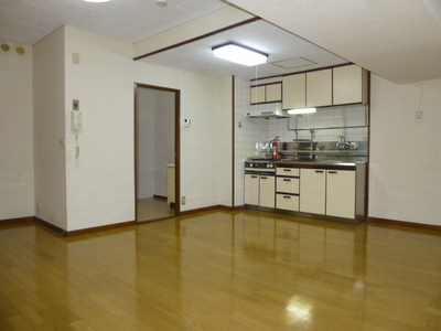 Living and room. Living 12 Pledge