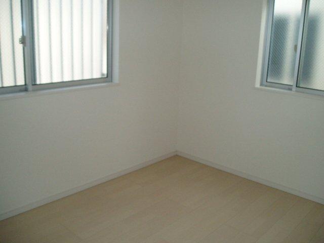 Same specifications photos (Other introspection)