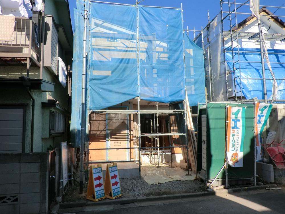 Local appearance photo. Local (12 May 2013) Shooting