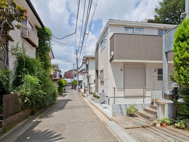 Local appearance photo. Local (August 2013) Shooting