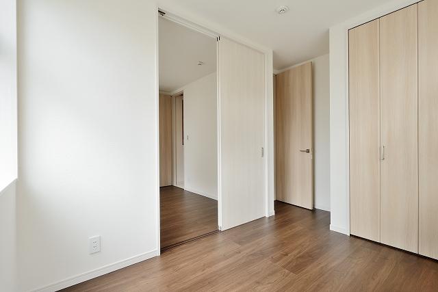 Non-living room. Indoor (September 2013) Shooting