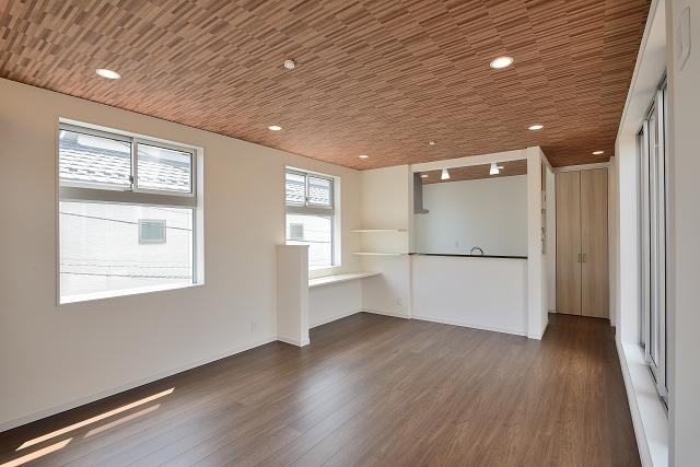 Same specifications photos (living). Living example of construction