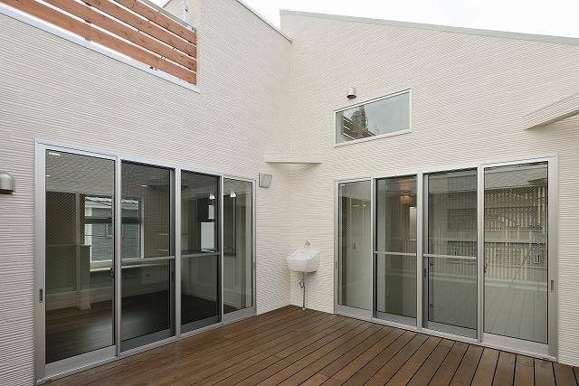 Balcony. Local (September 2013) Shooting