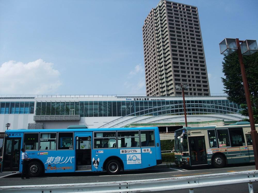 station. Shakujii Park 800m to the south exit Station
