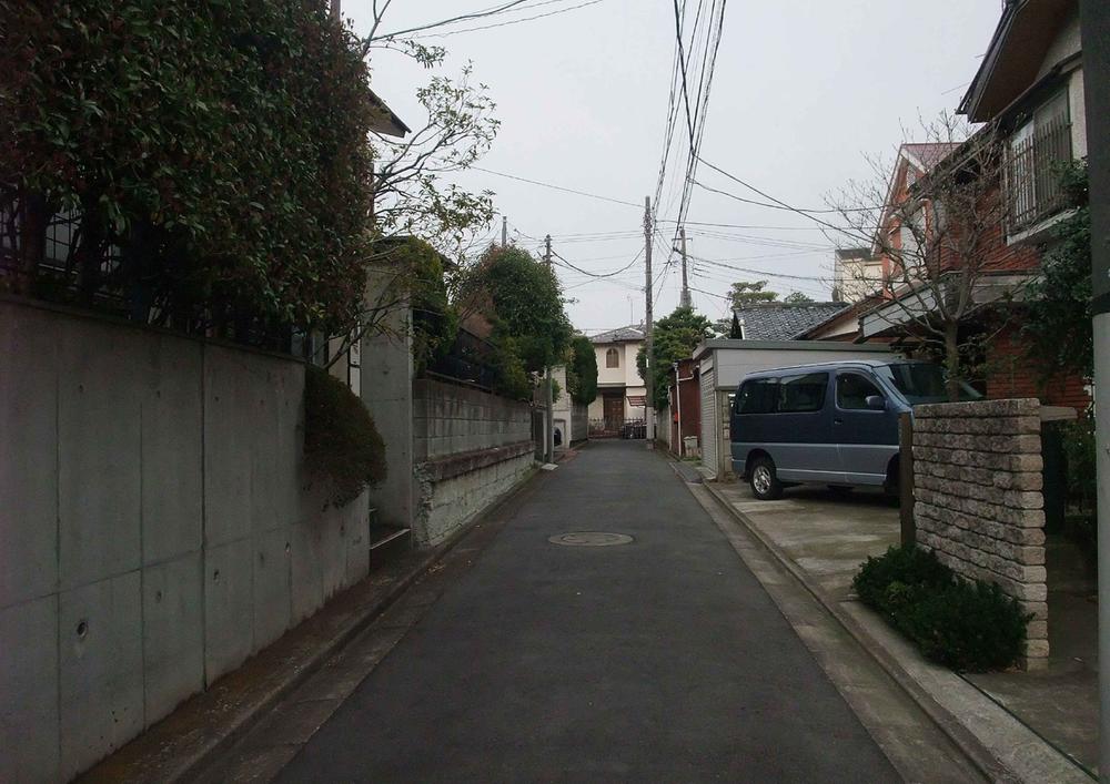 Local photos, including front road. Local (March 2013) Shooting