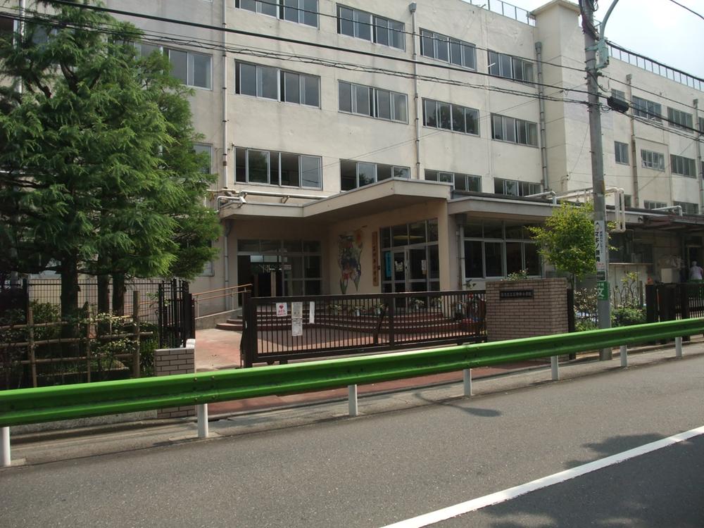 Primary school. Shakujii 600m up to elementary school