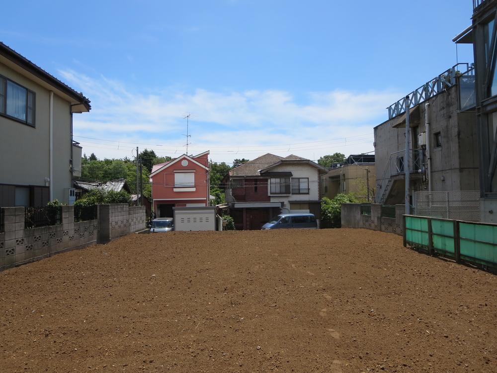 Local land photo. Local (July 2013) Shooting Shoot the south side from the local. Trees Shakujii Park You can see.