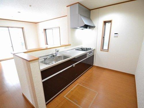 Same specifications photo (kitchen)