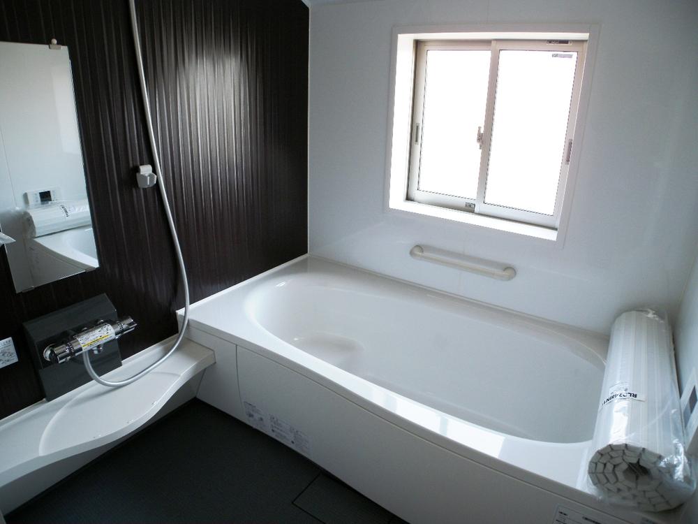 Same specifications photo (bathroom). Same specifications: Bathroom