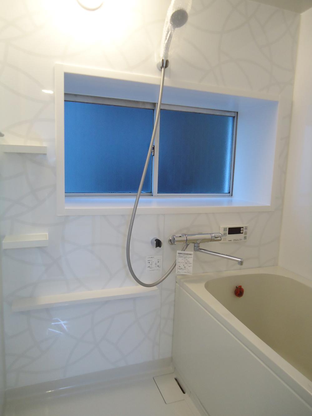 Bathroom. Indoor (11 May 2013) Shooting