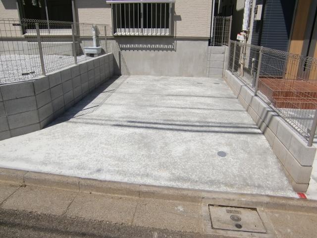 Other. Parking is also afford large vehicles.