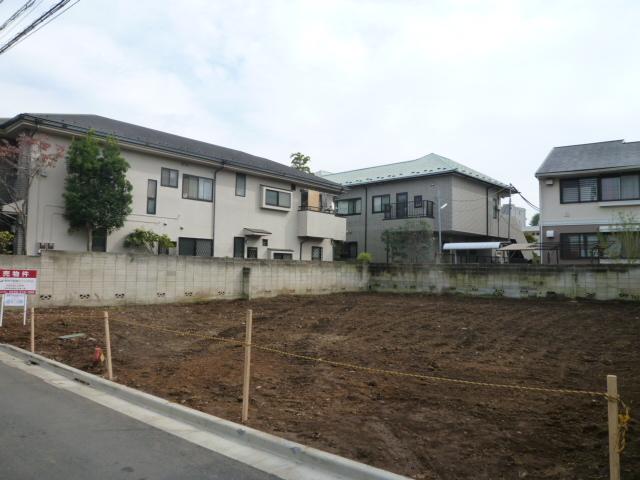 Local appearance photo. Local (11 May 2013) Shooting