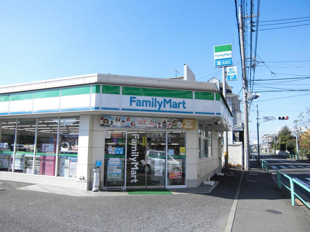 Convenience store. (2013 November shooting)