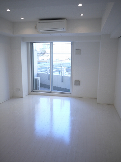 Living and room. 13 Pledge of living is a spacious room space