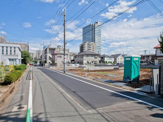 Local photos, including front road. Local (September 2013) Shooting