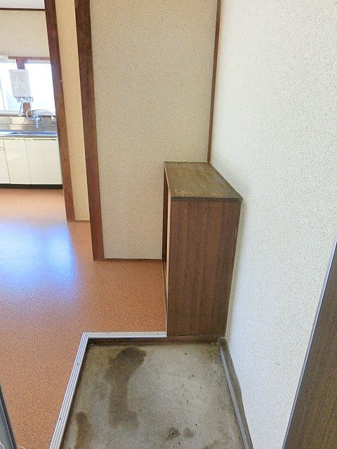 Entrance. Entrance hall