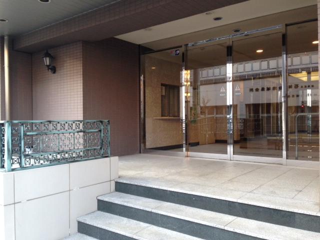 Entrance. Common areas