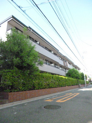 Building appearance.  [03-5834-2101] Contact Nichiwa Nerima until (D)