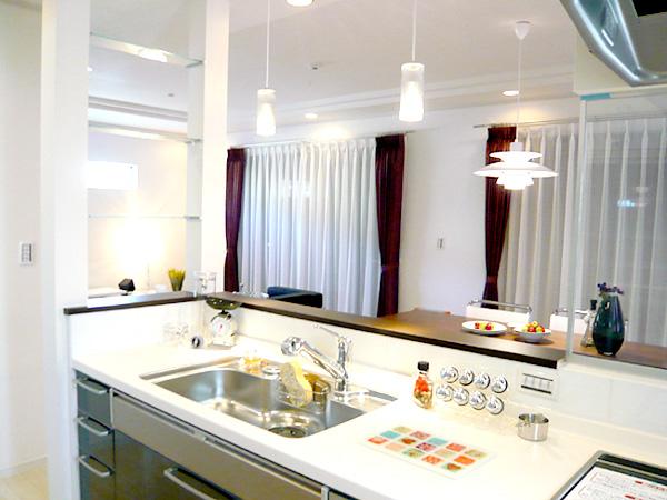 Same specifications photo (kitchen)