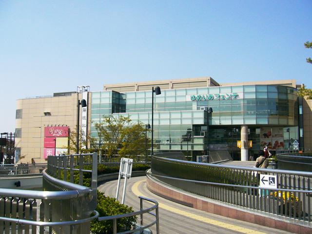 Shopping centre. Until Yumeria Fuente 1397m