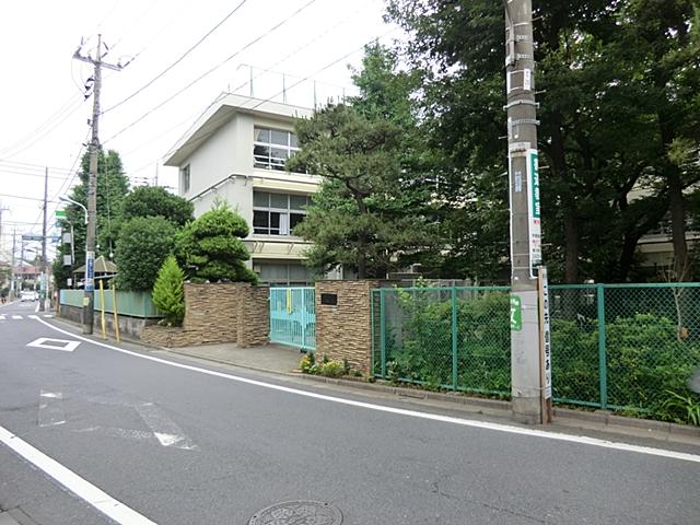 Primary school. 287m to Nerima IPU Sennan elementary school