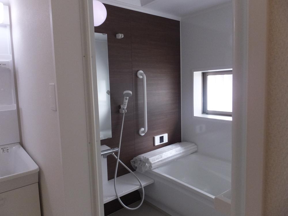 Bathroom. Local (13 December) shooting