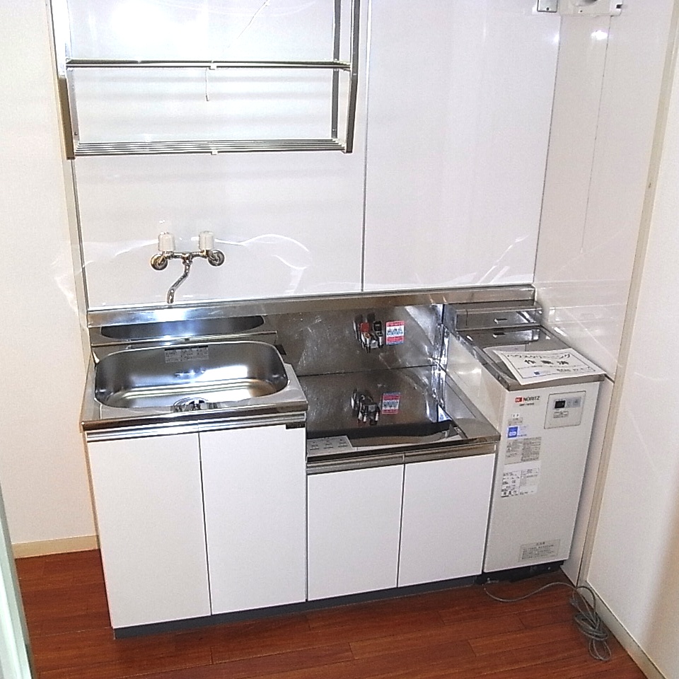 Kitchen. Kitchen set exchange new ・ City gas two-burner Allowed