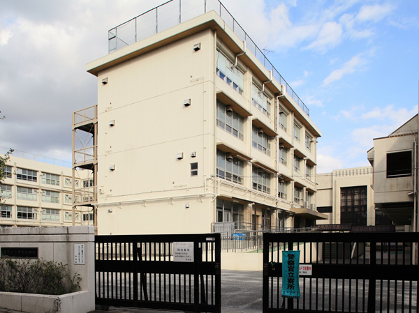 Surrounding environment. Nukui junior high (6-minute walk ・ About 430m)