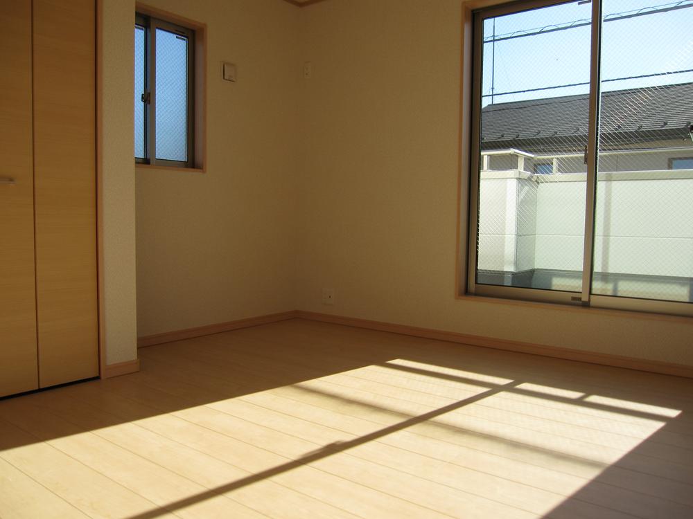 Non-living room. Indoor (12 May 2013) Shooting