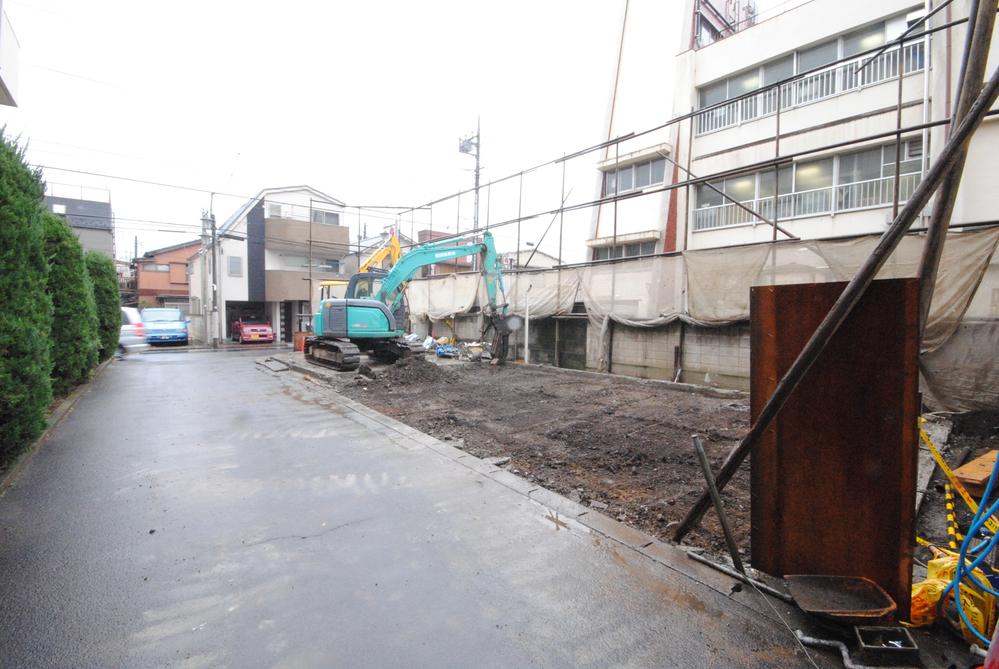 Local land photo. Local (12 May 2013) Shooting