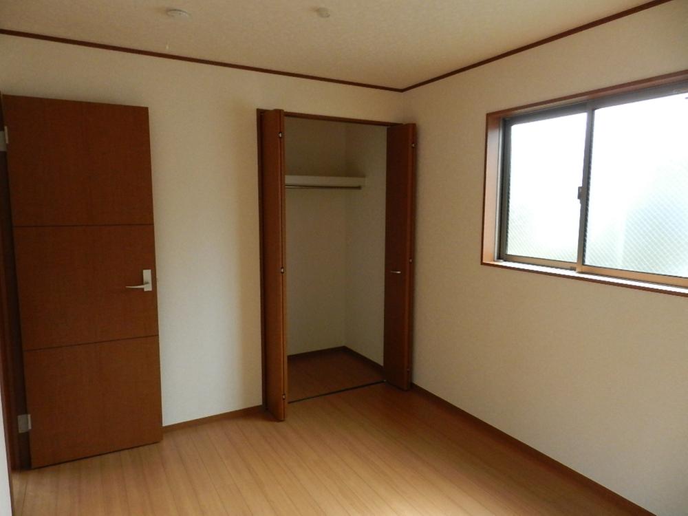 Same specifications photos (Other introspection). Same specifications Western-style