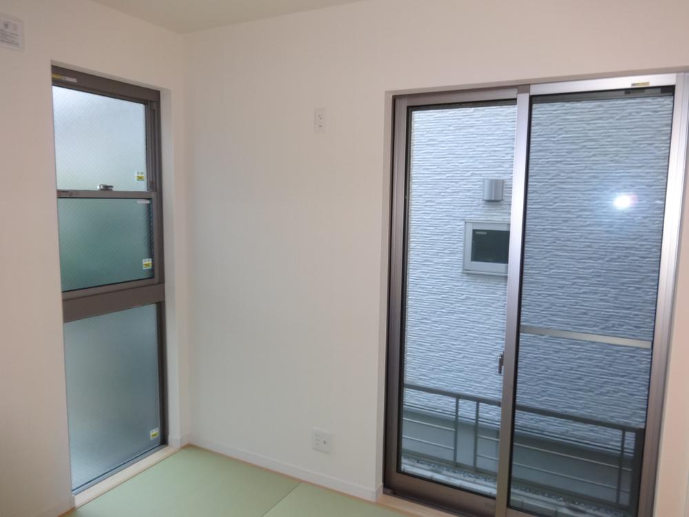 Non-living room. Indoor (11 May 2013) Shooting