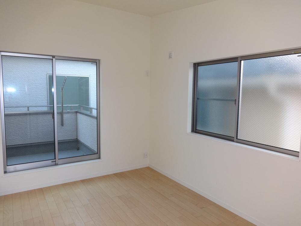 Non-living room. Indoor (11 May 2013) Shooting