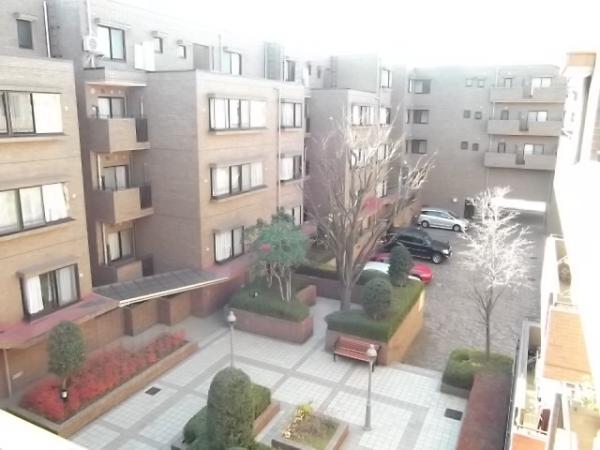 View photos from the dwelling unit