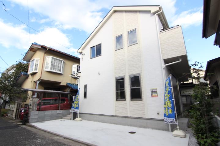 Long-term high-quality housing (75 years ~ Useful life of 90 years) + solar panels installed