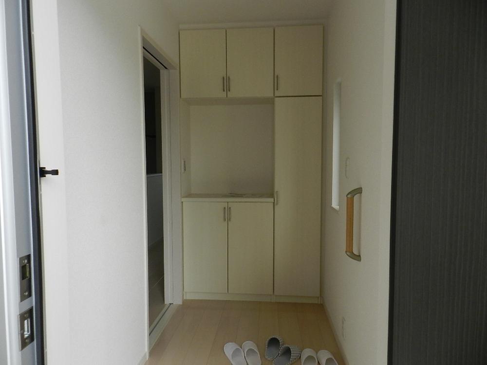 Same specifications photos (Other introspection). Same specifications entrance