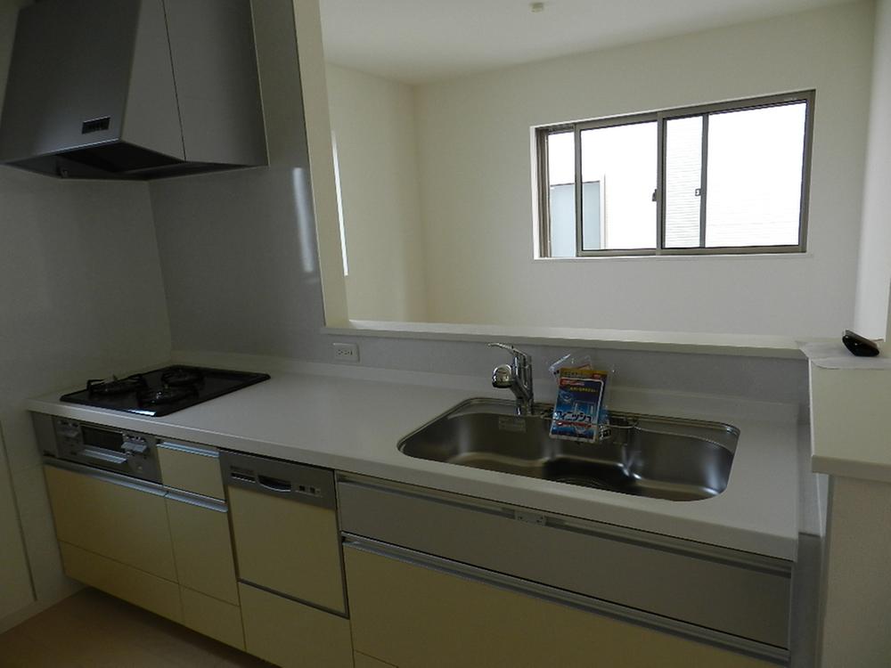 Same specifications photo (kitchen). With dishwasher, Counter Type